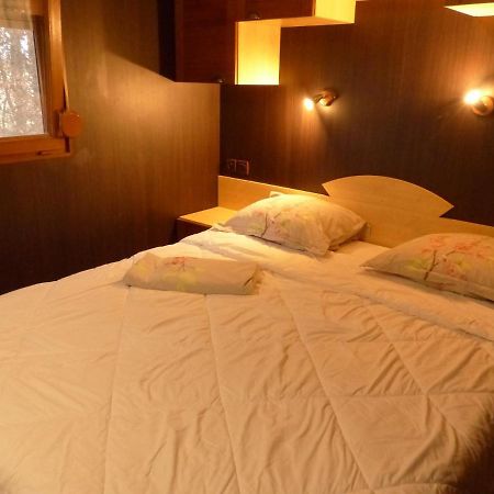 Courlans La Maison Blanche מראה חיצוני תמונה